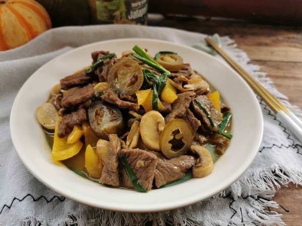 口蘑炒肉片的做法-酸辣味炒菜譜-易網(wǎng)健康養(yǎng)生網(wǎng) 口蘑炒肉片的做法-酸辣味炒菜譜