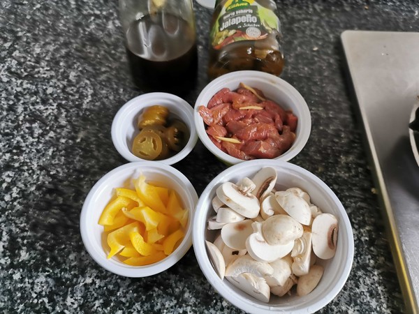 口蘑炒肉片的做法-酸辣味炒菜譜-易網(wǎng)健康養(yǎng)生網(wǎng) 口蘑炒肉片的做法-酸辣味炒菜譜