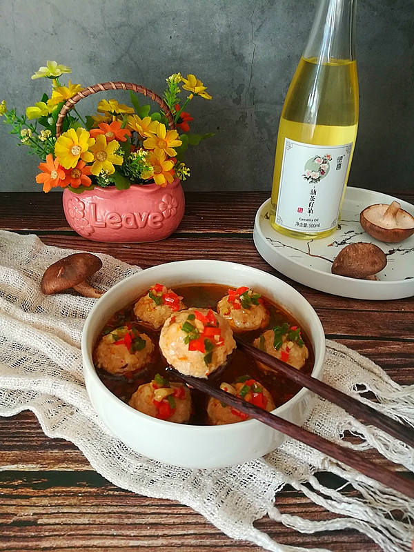 香菇釀肉的做法-香辣味蒸菜譜