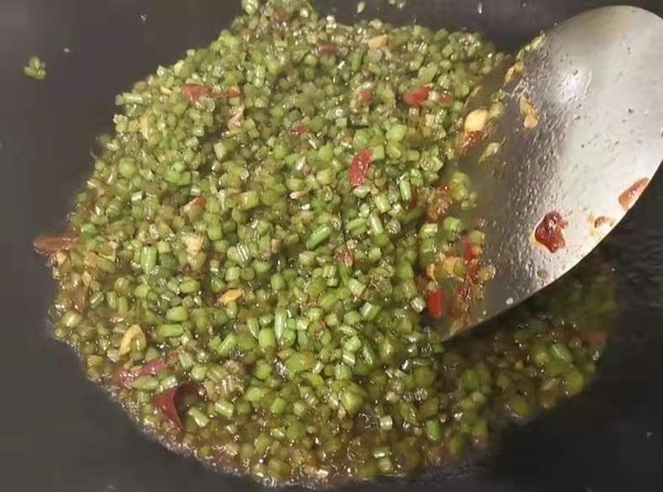 酸辣紅薯葉梗的做法-酸辣味炒菜譜-易網健康養生網 酸辣紅薯葉梗的做法-酸辣味炒菜譜