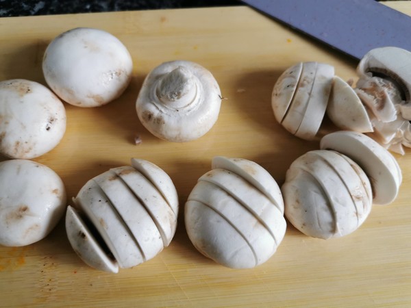 口蘑炒肉片的做法-酸辣味炒菜譜-易網(wǎng)健康養(yǎng)生網(wǎng) 口蘑炒肉片的做法-酸辣味炒菜譜