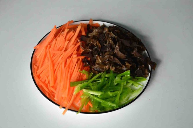 魚香肉絲的做法-家常味炒菜譜