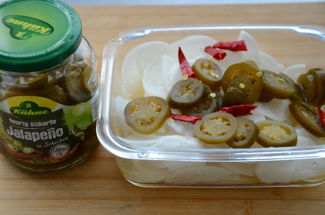 辣椒圈白蘿卜泡菜的做法-酸辣味泡菜譜-易網健康養生網 辣椒圈白蘿卜泡菜的做法-酸辣味泡菜譜