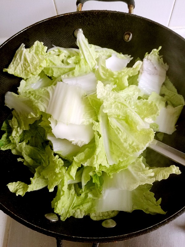 大白菜炒蘑菇的做法-家常味炒菜譜-易網健康養生網 大白菜炒蘑菇的做法-家常味炒菜譜