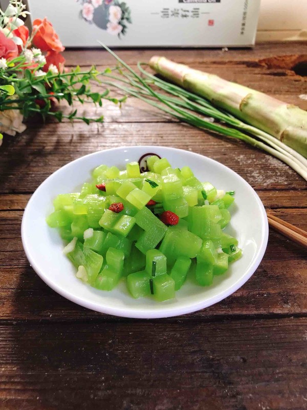 萵筍吉慶的做法-家常味炒菜譜-易網健康養生網 萵筍吉慶的做法-家常味炒菜譜