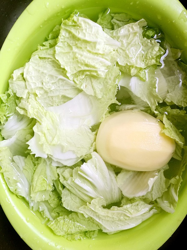 大白菜炒蘑菇的做法-家常味炒菜譜-易網健康養生網 大白菜炒蘑菇的做法-家常味炒菜譜