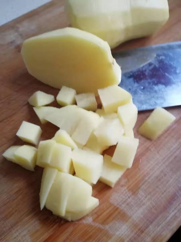 湖北武穴特色-自制Q彈土豆丸子的做法-家常味煮菜譜-易網(wǎng)健康養(yǎng)生網(wǎng) 湖北武穴特色-自制Q彈土豆丸子的做法-家常味煮菜譜