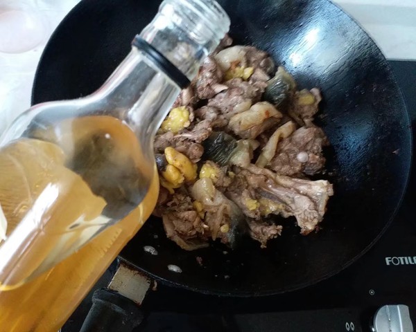 紅燒野生大王八的做法-咸鮮味燒菜譜-易網健康養生網 紅燒野生大王八的做法-咸鮮味燒菜譜