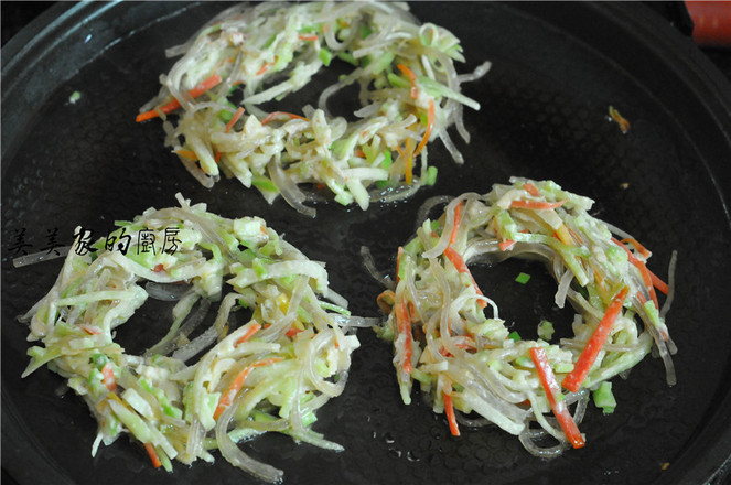 雞窩餅的做法-家常味煎菜譜-易網(wǎng)健康養(yǎng)生網(wǎng) 雞窩餅的做法-家常味煎菜譜