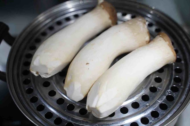 涼拌杏鮑菇的做法-香辣味拌菜譜-易網健康養生網 涼拌杏鮑菇的做法-香辣味拌菜譜