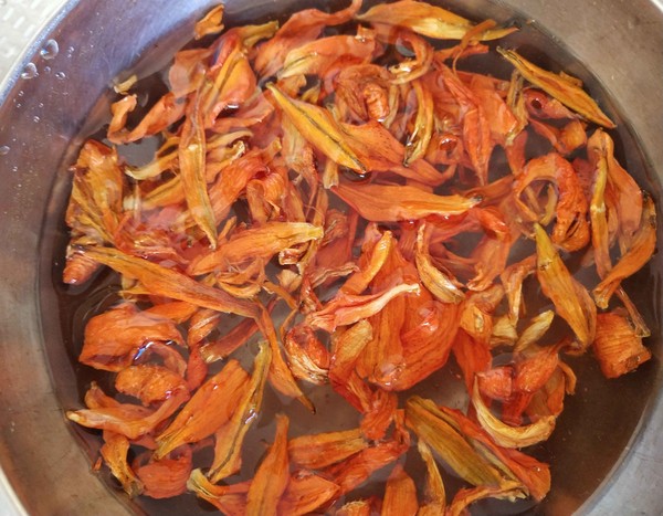 百合蒸南瓜的做法-甜味蒸菜譜