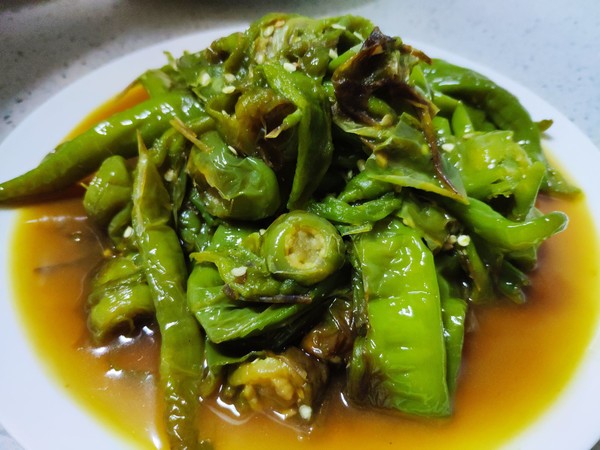 虎皮辣子的做法-香辣味炒菜譜-易網健康養生網 虎皮辣子的做法-香辣味炒菜譜