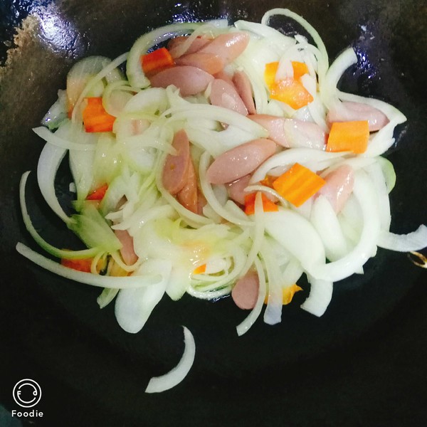 洋蔥胡蘿卜的做法-家常味炒菜譜