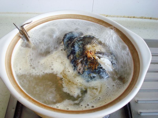 魚頭苕粉煲的做法-家常味燉菜譜