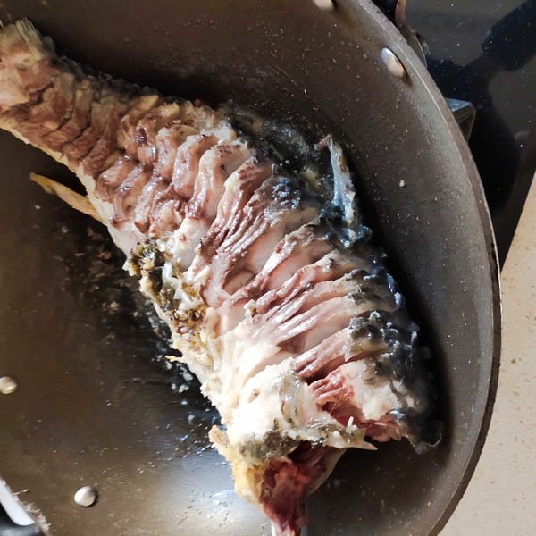 家常燉魚的做法-家常味燉菜譜-易網健康養(yǎng)生網 家常燉魚的做法-家常味燉菜譜