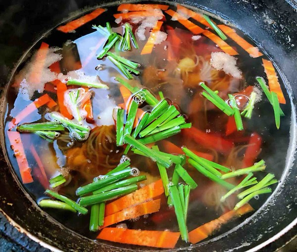 扇貝時蔬面的做法-咸鮮味煮菜譜-易網健康養生網 扇貝時蔬面的做法-咸鮮味煮菜譜