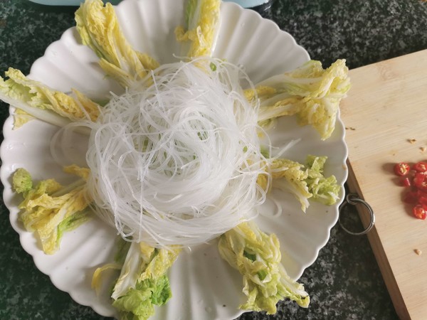 蒜蓉粉絲蒸娃娃菜的做法-蒜香味蒸菜譜-易網(wǎng)健康養(yǎng)生網(wǎng) 蒜蓉粉絲蒸娃娃菜的做法-蒜香味蒸菜譜