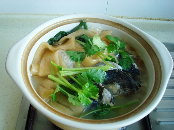 魚頭苕粉煲的做法-家常味燉菜譜