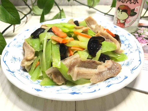 萵筍炒肚片的做法-家常味炒菜譜-易網(wǎng)健康養(yǎng)生網(wǎng) 萵筍炒肚片的做法-家常味炒菜譜