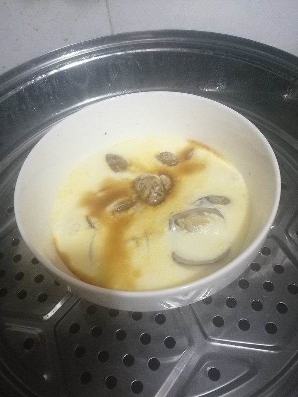 花甲蒸蛋的做法-咸鮮味蒸菜譜