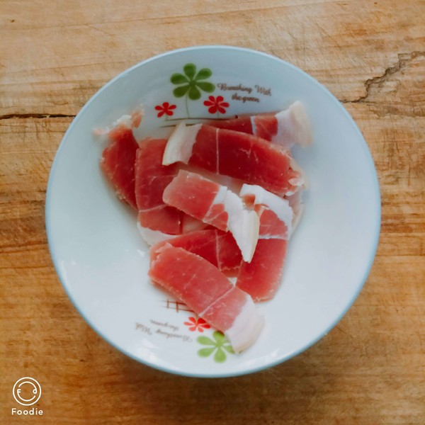 臘肉荷蘭豆的做法-家常味炒菜譜-易網(wǎng)健康養(yǎng)生網(wǎng) 臘肉荷蘭豆的做法-家常味炒菜譜