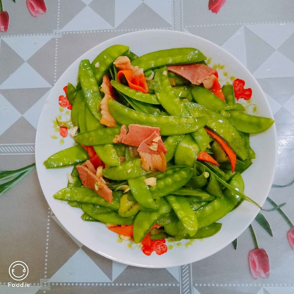 臘肉荷蘭豆的做法-家常味炒菜譜-易網(wǎng)健康養(yǎng)生網(wǎng) 臘肉荷蘭豆的做法-家常味炒菜譜