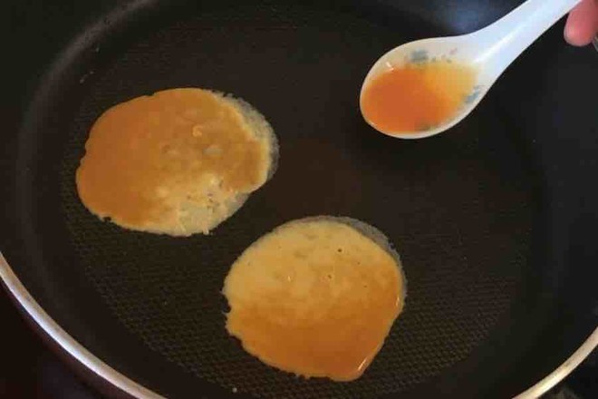 蛋餃的做法-咸鮮味煎菜譜-易網健康養生網 蛋餃的做法-咸鮮味煎菜譜