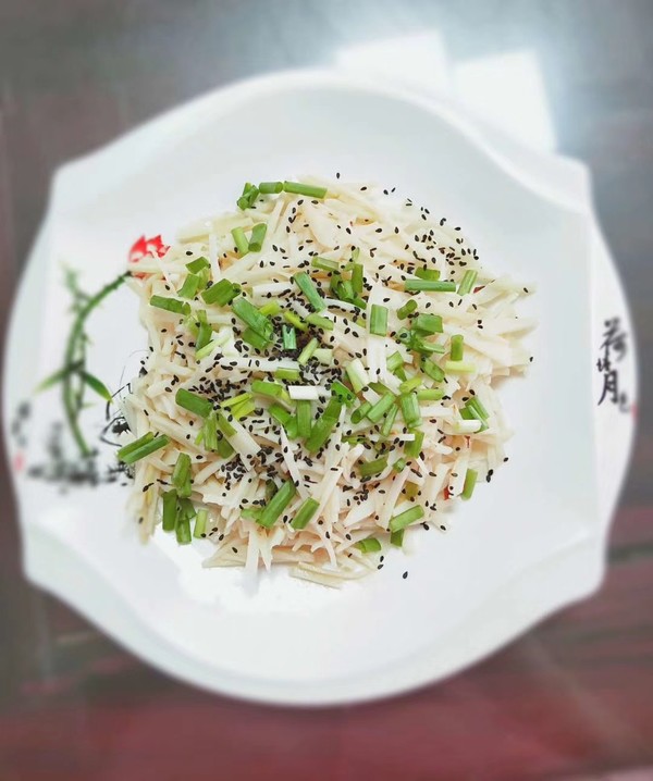 熗炒藕絲的做法-家常味炒菜譜-易網健康養生網 熗炒藕絲的做法-家常味炒菜譜