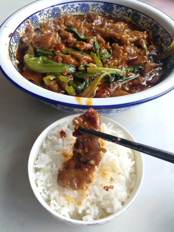 水煮牛肉的做法-麻辣味煮菜譜-易網(wǎng)健康養(yǎng)生網(wǎng) 水煮牛肉的做法-麻辣味煮菜譜