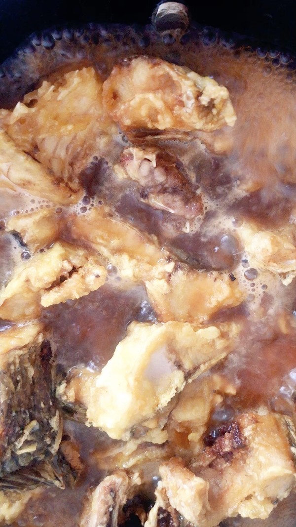 家庭燒鯉魚的做法-家常味燒菜譜