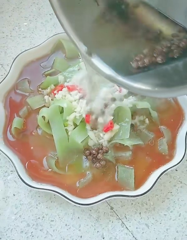 椒麻筍片的做法-香辣味拌菜譜-易網(wǎng)健康養(yǎng)生網(wǎng) 椒麻筍片的做法-香辣味拌菜譜