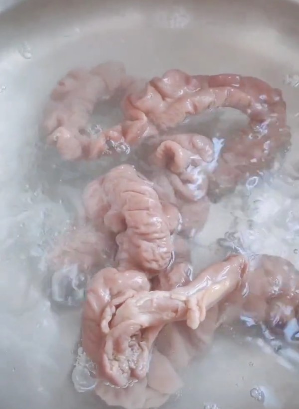 火爆肥腸的做法-香辣味爆菜譜-易網健康養生網 火爆肥腸的做法-香辣味爆菜譜