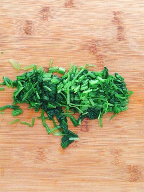 菠菜蛋燒的做法-咸鮮味煎菜譜