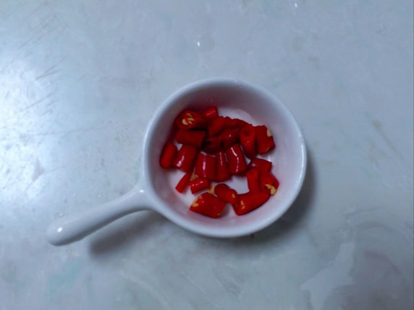 爆炒。酸辣綠豆芽的做法-咸鮮味炒菜譜