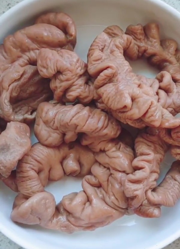 火爆肥腸的做法-香辣味爆菜譜-易網<a href=http://www.jsjjzhkt.cn/ target=_blank class=infotextkey>健康養生</a>網 火爆肥腸的做法-香辣味爆菜譜