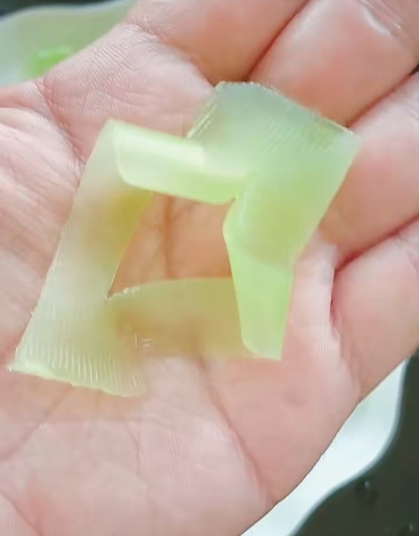 椒麻筍片的做法-香辣味拌菜譜-易網(wǎng)健康養(yǎng)生網(wǎng) 椒麻筍片的做法-香辣味拌菜譜