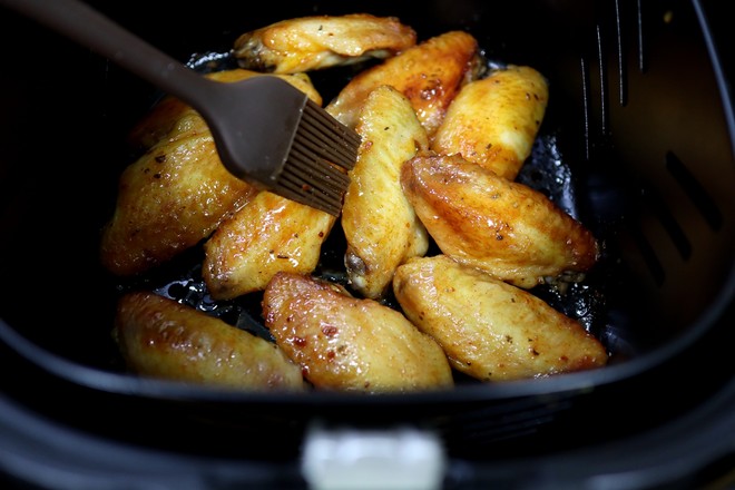 泰式香辣烤雞翅的做法-香辣味烤菜譜-易網(wǎng)健康養(yǎng)生網(wǎng) 泰式香辣烤雞翅的做法-香辣味烤菜譜