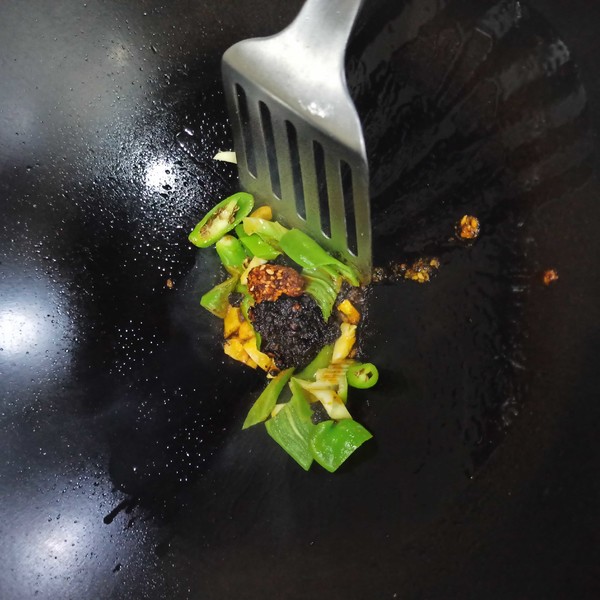 香辣醬炒洋姜的做法-香辣味炒菜譜