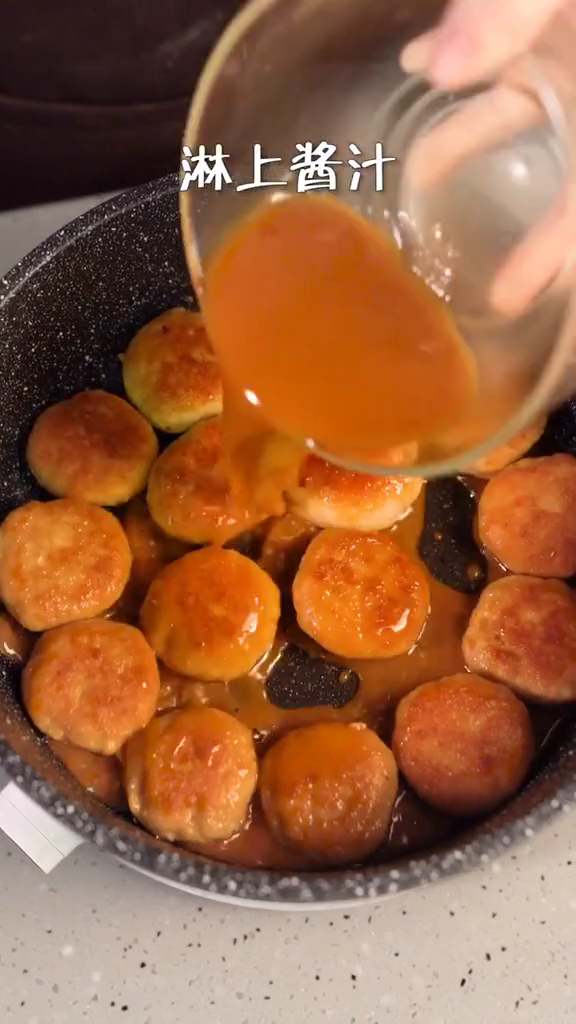 蓮藕雞胸小肉餅的做法-家常味煎菜譜-易網(wǎng)健康養(yǎng)生網(wǎng) 蓮藕雞胸小肉餅的做法-家常味煎菜譜