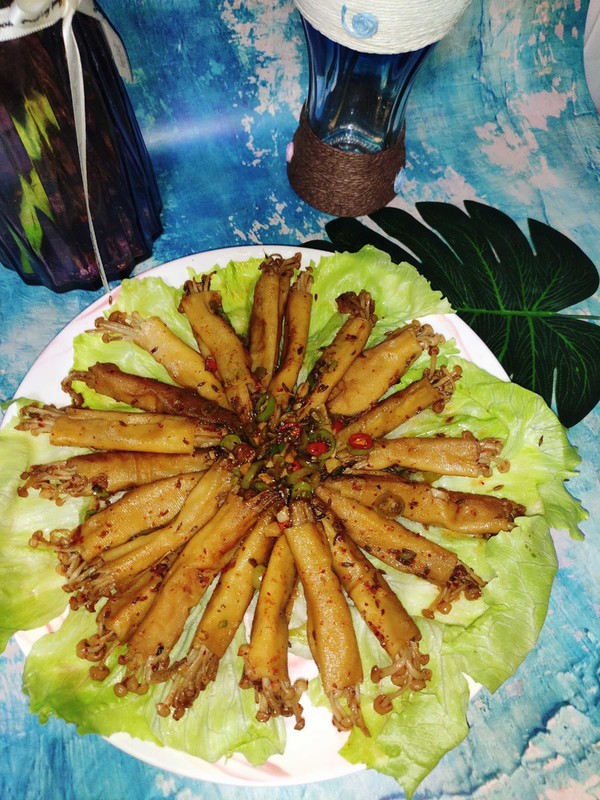 金針菇卷的做法-咸鮮味煎菜譜-易網(wǎng)健康養(yǎng)生網(wǎng) 金針菇卷的做法-咸鮮味煎菜譜