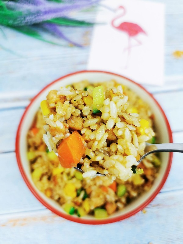 火腿炒飯的做法-咸鮮味炒菜譜