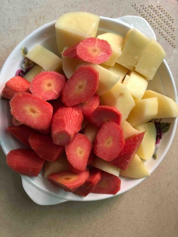 紅燒牛腩（家常版）的做法-醬香味燜菜譜