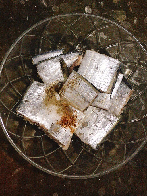 煎帶魚的做法-咸鮮味煎菜譜