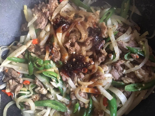 白蘿卜絲炒羊肉的做法-家常味炒菜譜