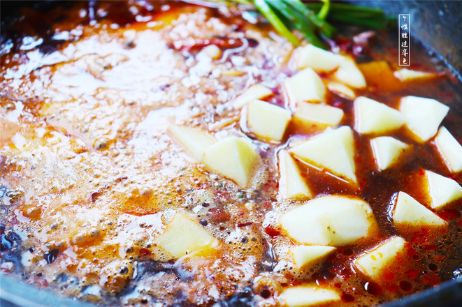 新疆大盤雞的做法-家常味炒菜譜-易網健康養生網 新疆大盤雞的做法-家常味炒菜譜