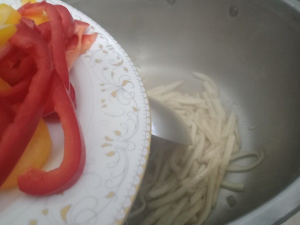 炒杏鮑菇的做法-咸鮮味炒菜譜-易網健康養生網 炒杏鮑菇的做法-咸鮮味炒菜譜