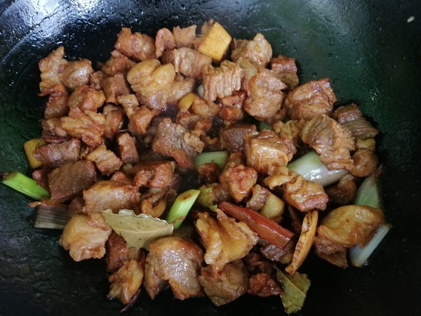 西紅柿燉牛腩的做法-咸鮮味燉菜譜-易網健康養生網 西紅柿燉牛腩的做法-咸鮮味燉菜譜