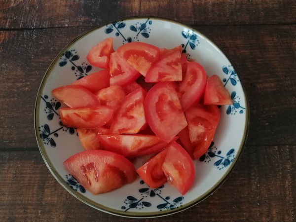 西紅柿燉牛腩的做法-咸鮮味燉菜譜-易網健康養生網 西紅柿燉牛腩的做法-咸鮮味燉菜譜