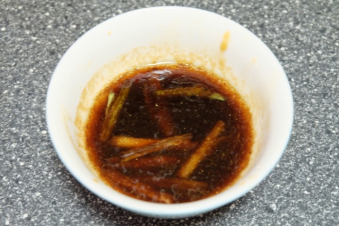 芋頭臘腸煲仔飯+白灼菜心的做法-家常味煲菜譜-易網健康養生網 芋頭臘腸煲仔飯+白灼菜心的做法-家常味煲菜譜