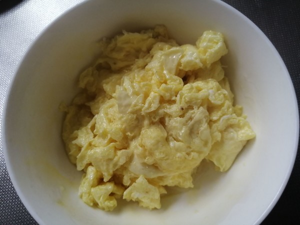 菠菜炒雞蛋的做法-家常味炒菜譜-易網健康養生網 菠菜炒雞蛋的做法-家常味炒菜譜